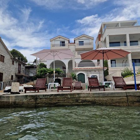 Franovic Apartments Tivat Buitenkant foto