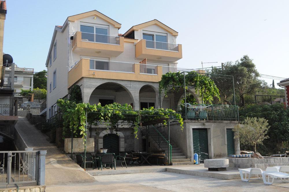 Franovic Apartments Tivat Buitenkant foto