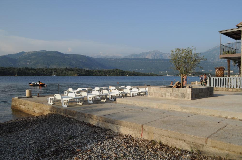 Franovic Apartments Tivat Buitenkant foto